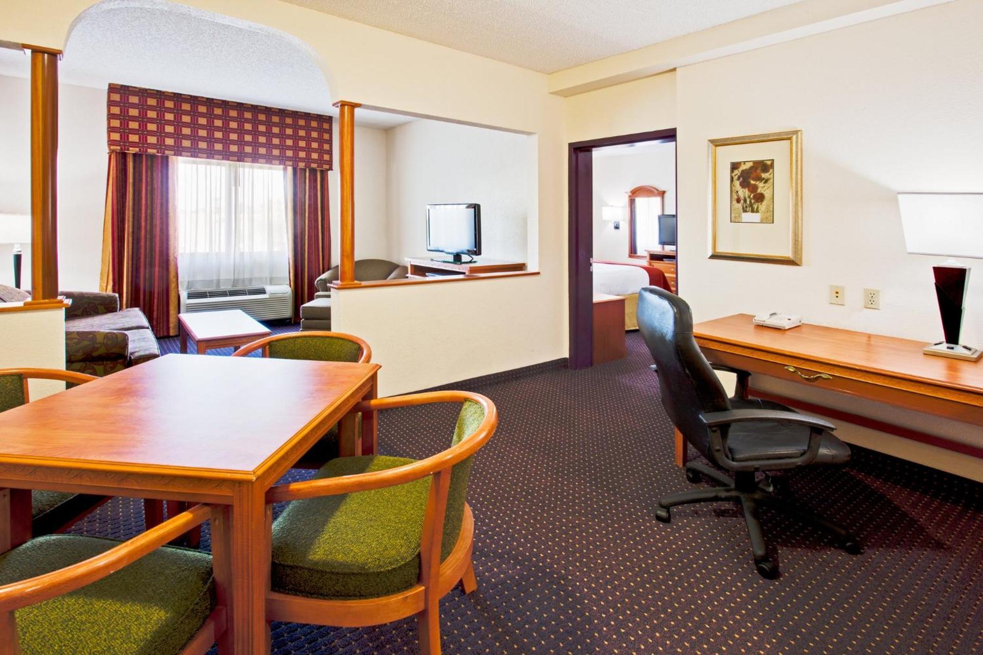 Holiday Inn Express And Suites Fort Lauderdale Airport West By Ihg Davie Bagian luar foto